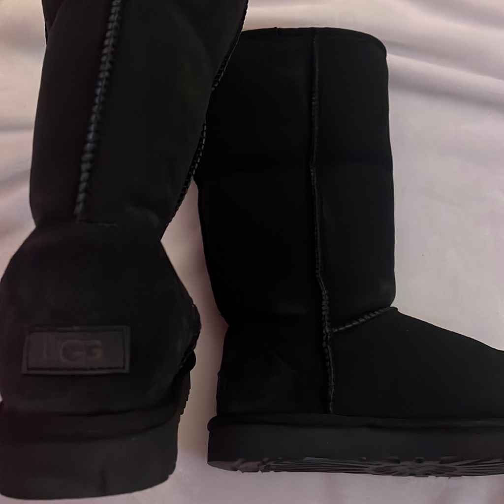 Ugg Cozy Boot